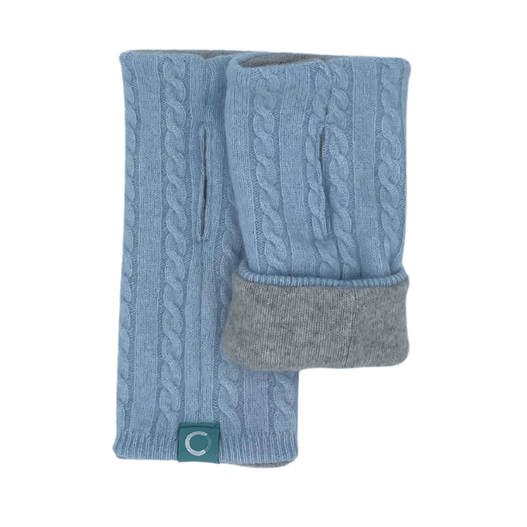 Recycled Cashmere Gloves | Ladies - Baby Blue Cable - Cashmere Circle