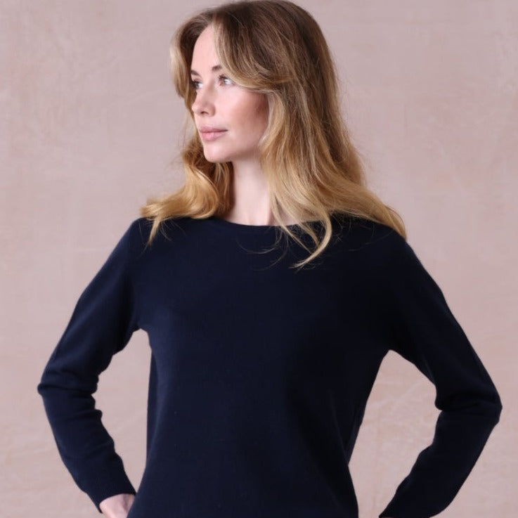 Relaxed Round Neck Cashmere Sweater - Izzy