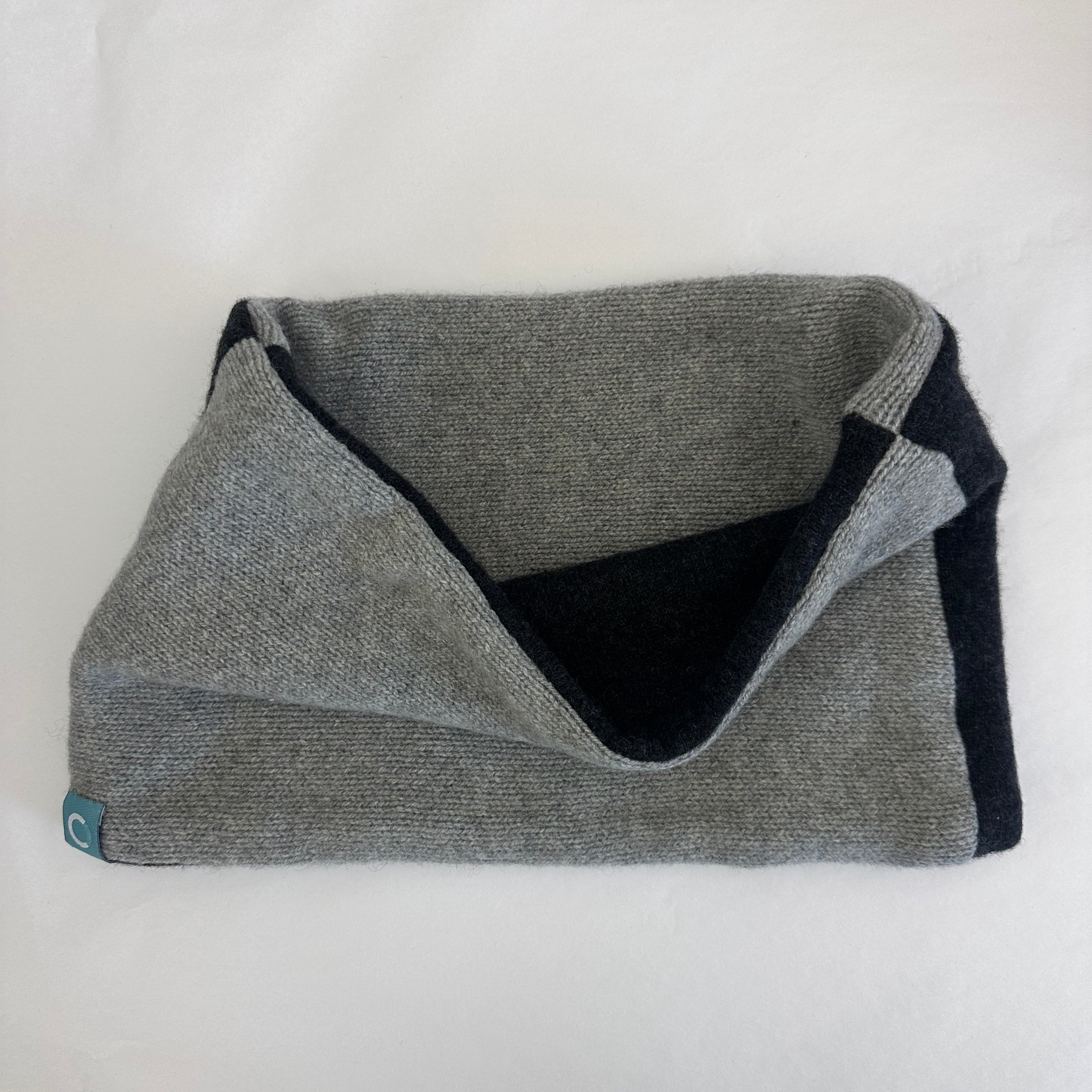 Grey & Black Cashmere Neckwarmer