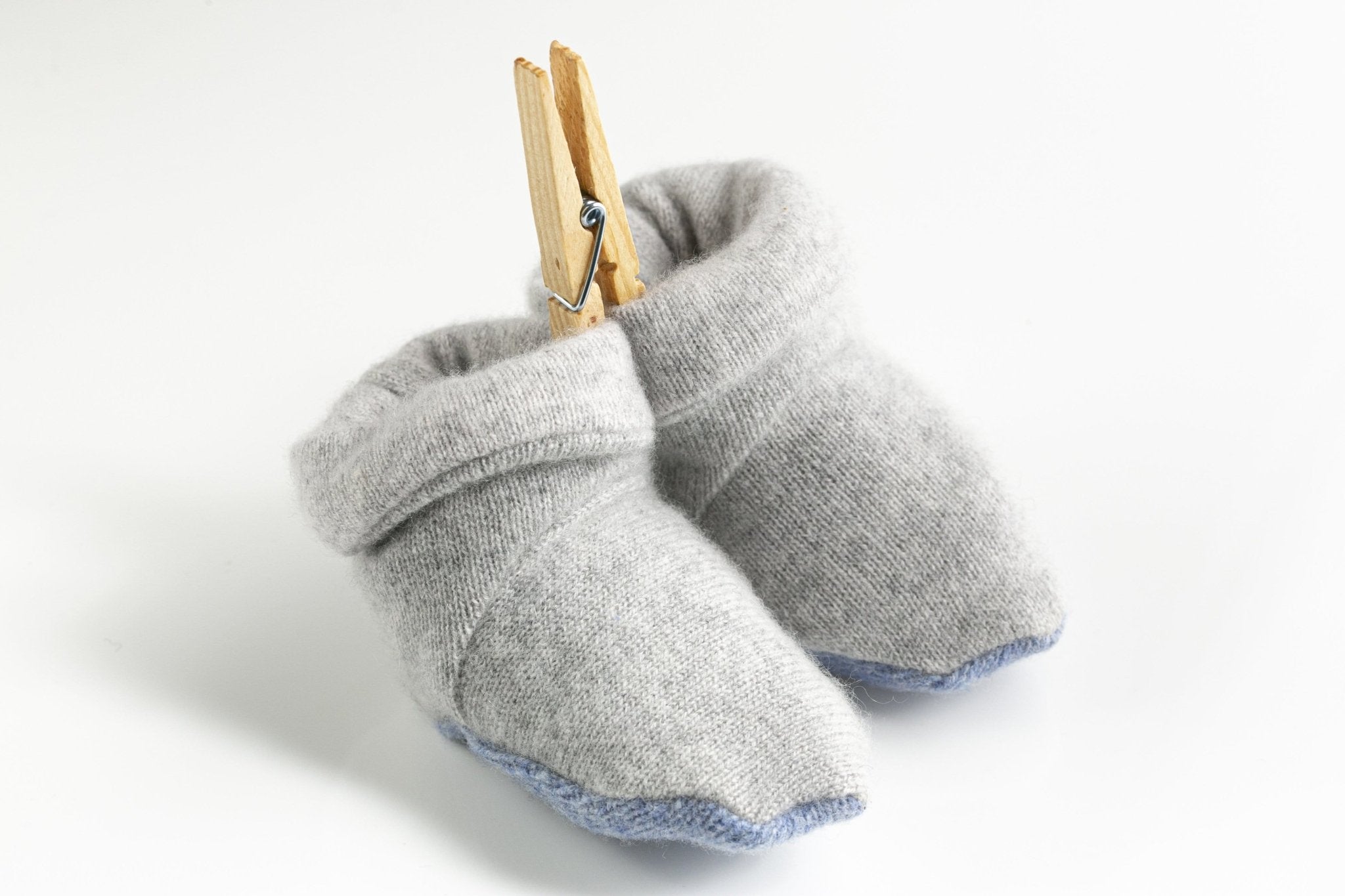 Recycled Baby Booties - Cashmere Circle